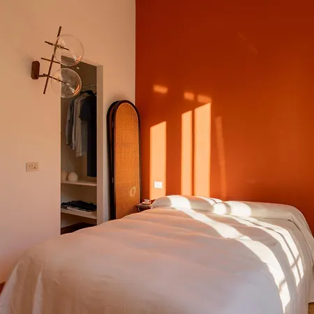 Cenacolo Vinciano, Undermyname Apartment Mailand